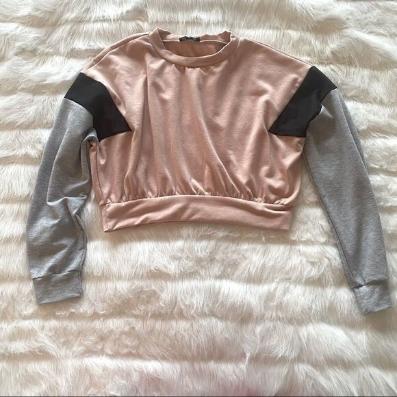 COPY - Color Block Cropped Sweater (S) - Picture 1 of 6
